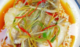 清蒸鲈鱼的做法视频,简单美味，营养满分，跟着视频学做家常好菜